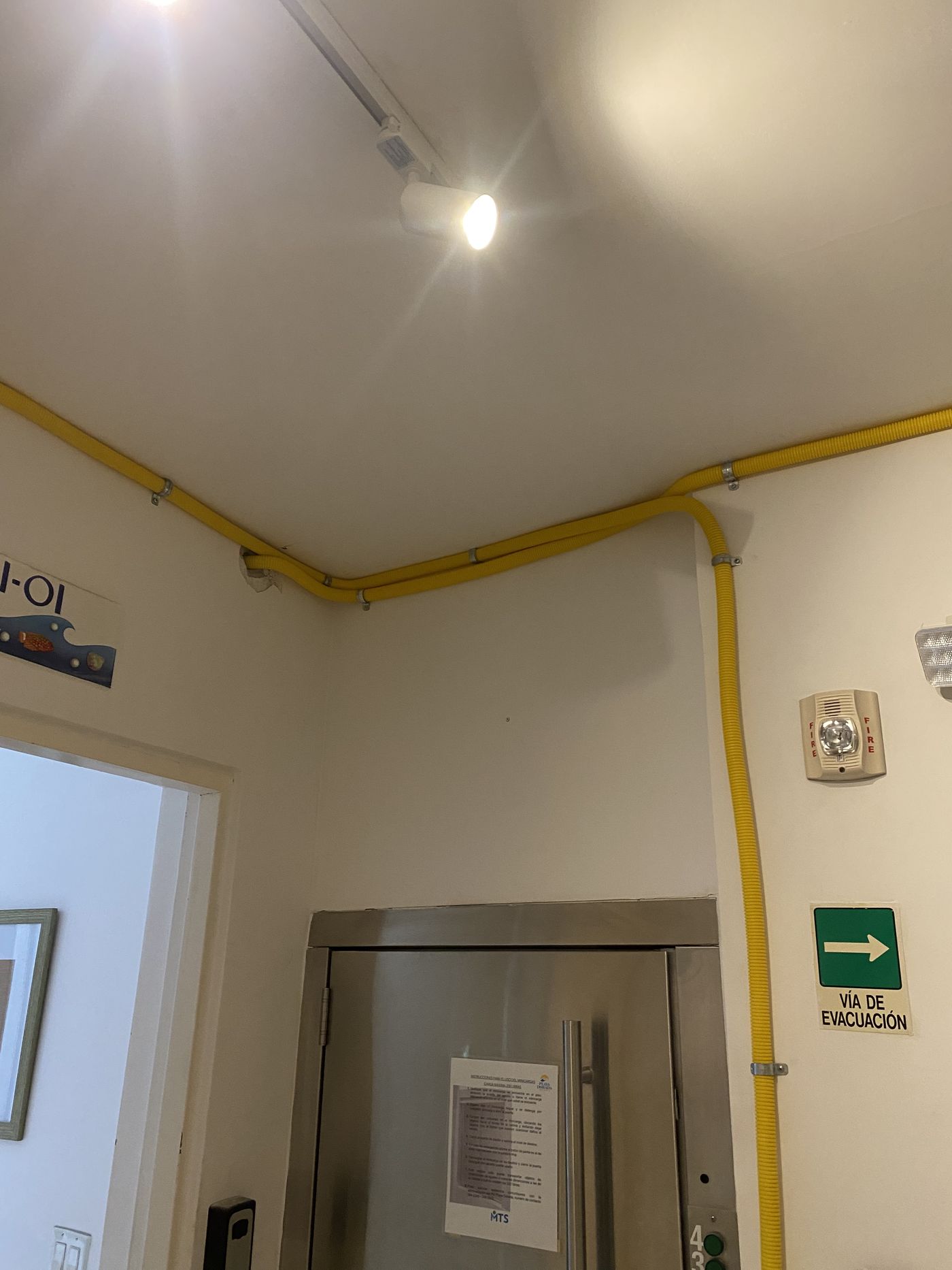 Línea de gas nueva en edificio comercial